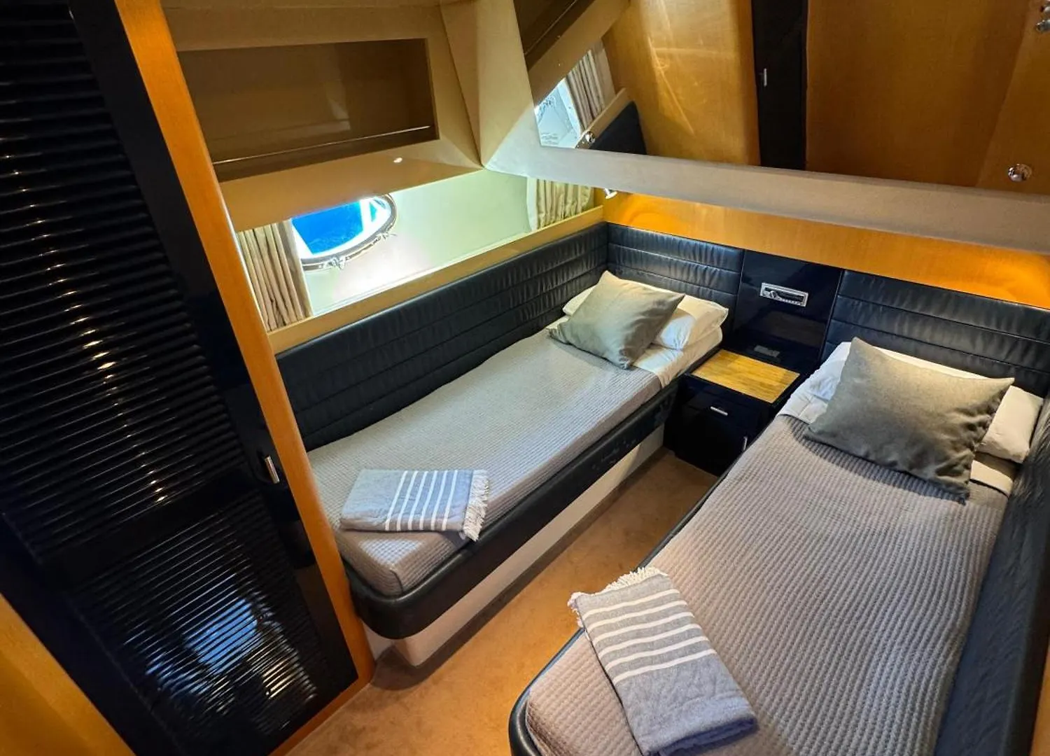 Hotel Yacht Sherte Barcelona Botel