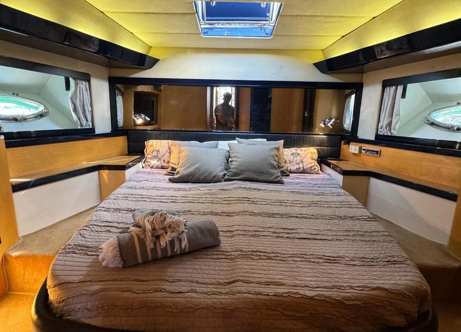 Hotel Yacht Sherte Barcelona Botel