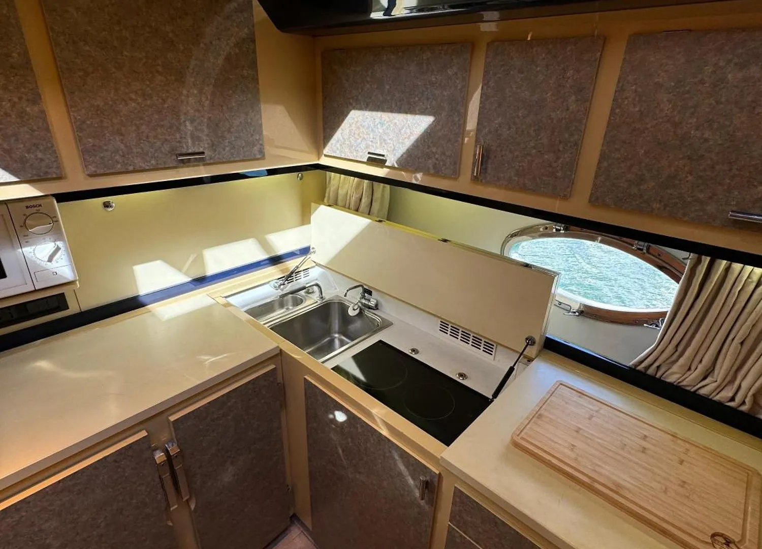 Hotel na wodzie Hotel Yacht Sherte Barcelona Hiszpania